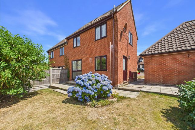 22, Cotman Avenue, Manningtree photo 4