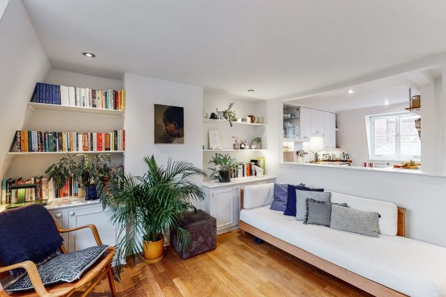 Thumbnail Flat to rent in St James's Walk, Clerkenwell