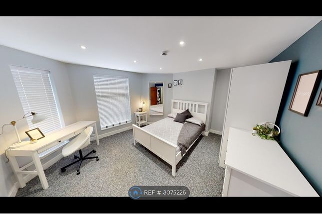 Shaftesbury Road, Swinton, Manchester photo 4