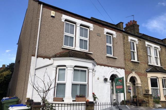 Thumbnail Terraced house for sale in Warwick Road, Welling