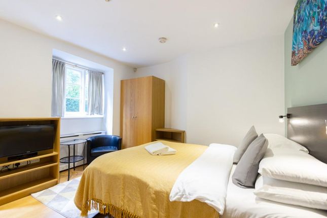 Studio To Let