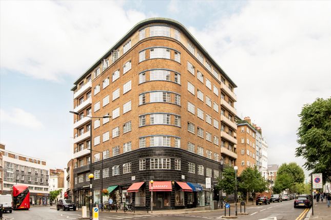 Thumbnail Flat for sale in Winchester Court, London