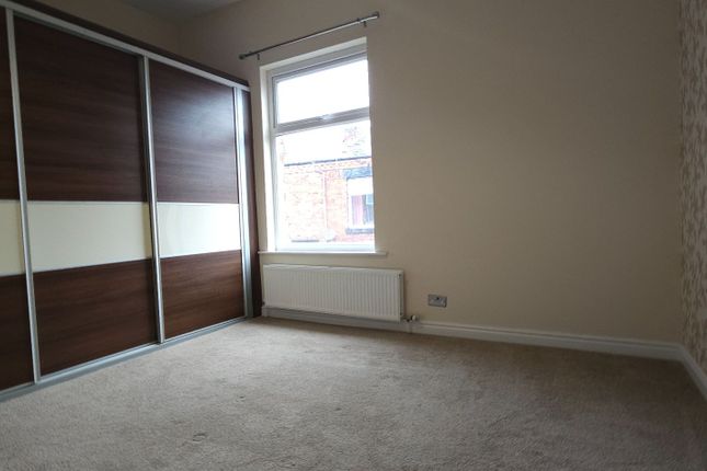 5 Lupton Street, Chorley photo 4