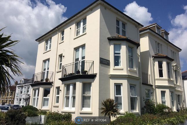 Thumbnail Flat to rent in Stade St, Kent