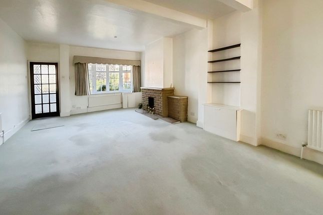 98, St. Lukes Road, Windsor photo 2
