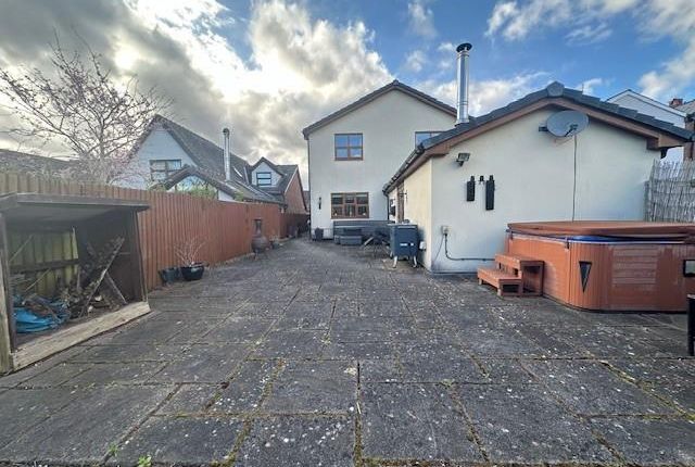 Detached house to rent in The Highway, Croesyceiliog, Cwmbran
