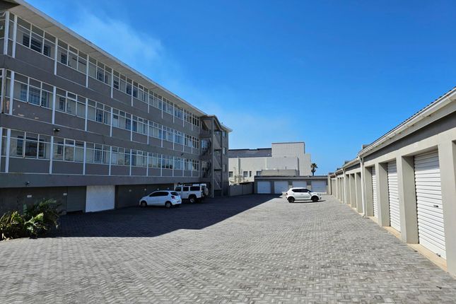 Apartment for sale in 304 Haddon Hall, 6 7th Avenue, Summerstrand, Port Elizabeth (Gqeberha), Eastern Cape, South Africa