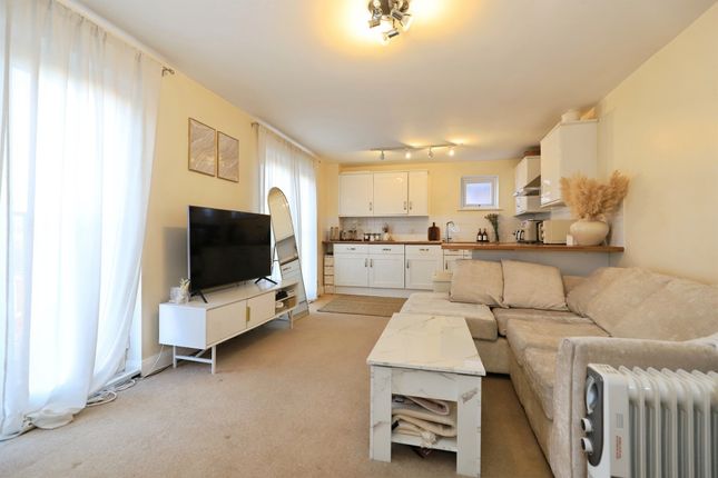 5, Burrows Court, Park Lane, Kidderminster photo 2