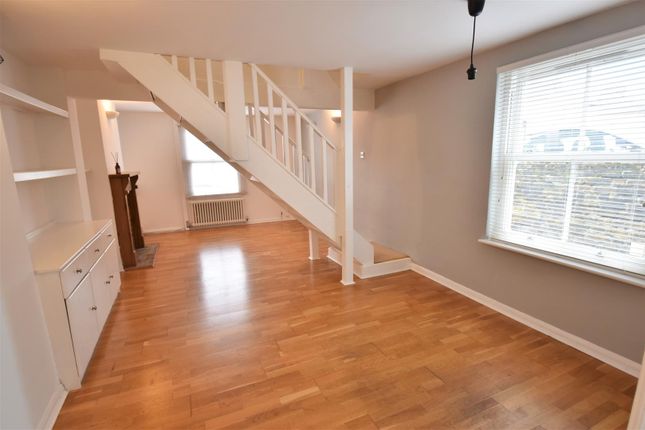 Thumbnail Semi-detached house to rent in Lewin Road, Bexleyheath