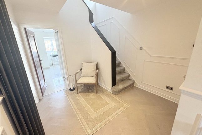 18, Firswood Mount, Cheshire photo 3