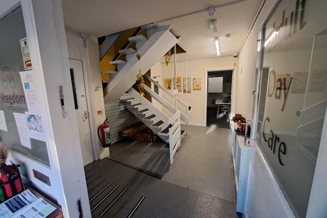 151, Stoke Road, Gosport photo 2