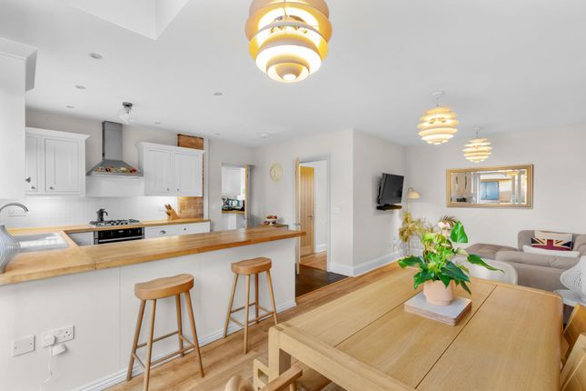 68 Lakes Lane, Beaconsfield photo 2