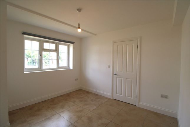 25, Grecian Crescent, London photo 4