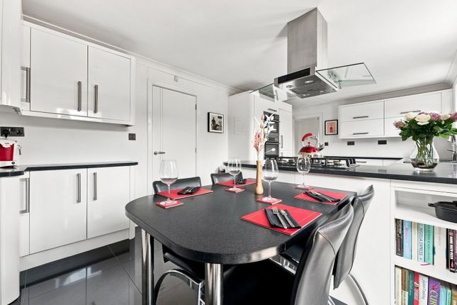 9, Gaunt Road, Rotherham photo 4
