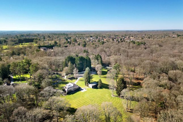 Thumbnail Bungalow for sale in Parsonage Lane, Farnham Common, Buckinghamshire