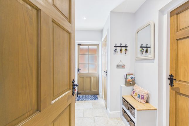 31, East Street, Bourne photo 4