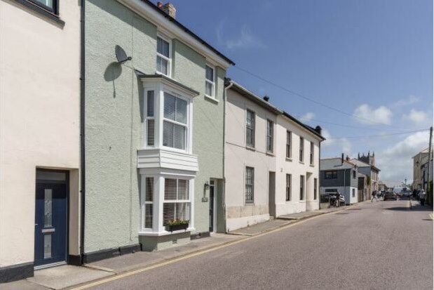 Thumbnail Property to rent in Market Street, Penzance
