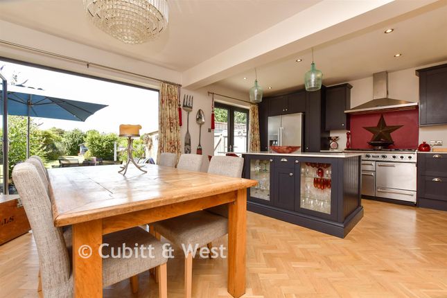 3-bed detached on 62, Orchard Close, Fetcham, £650,000