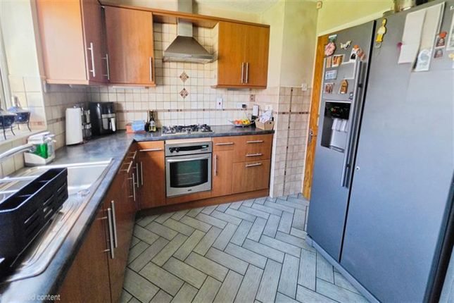 3, Kingsmead Avenue, Trowell, Nottingham photo 2