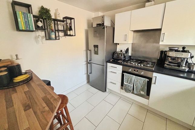 4, Elm Tree Road, Swansea photo 4