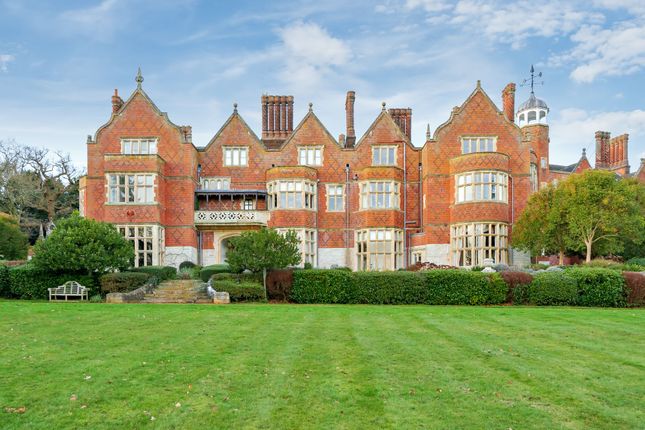 Flat 11, Goldings Hall Goldens Way Goldings, Hertford photo 4