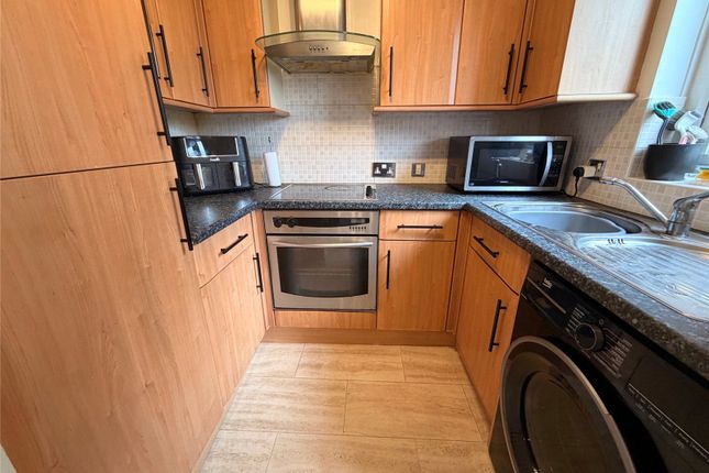 32 Victoria Court,, Stocks Park Drive, Bolton photo 3