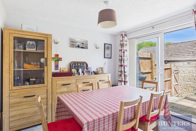 27, Chalford Avenue, Cheltenham photo 4
