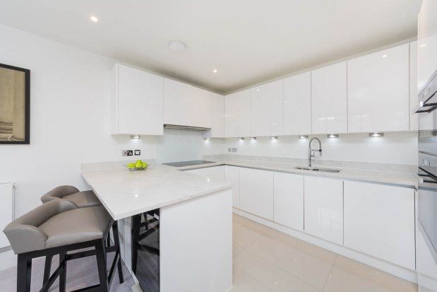 Flat to rent in Rainville Road, Fulham