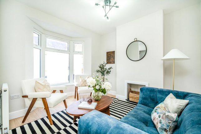 11, Queens Terrace, Old Isleworth photo 2