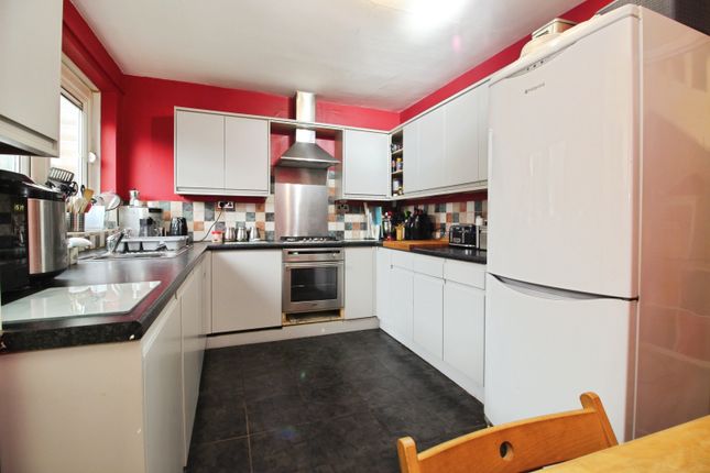 39, Marlborough Grange, Leeds photo 4