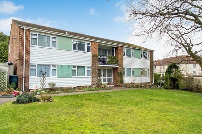 Thumbnail Flat for sale in Southill Road, Parkstone, Poole