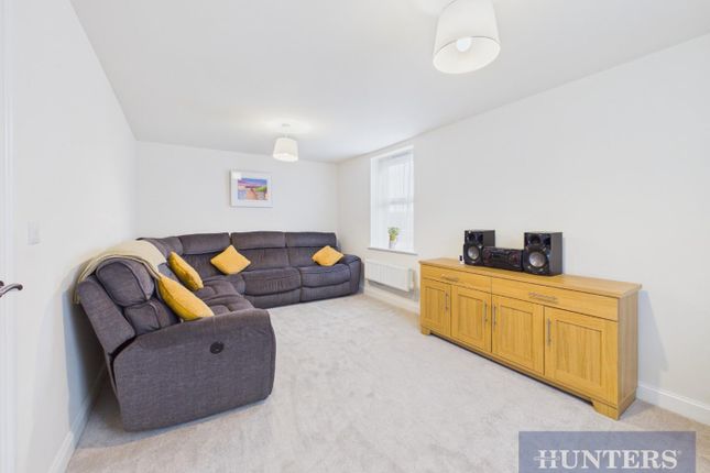 6, Armstrong Road, Scarborough photo 4