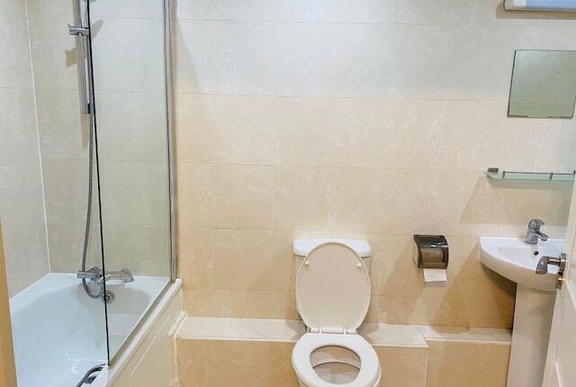 Flat 51, Punam Appartment, 40a Windsor Close, Northwood photo 4
