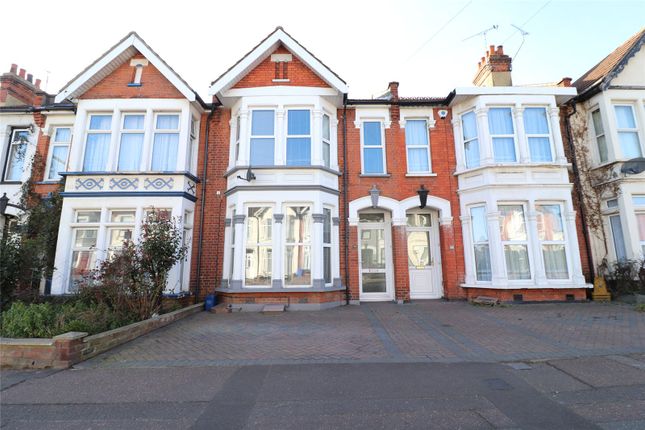 Thumbnail Flat for sale in Bournemouth Park Road, Southend-On-Sea, Essex