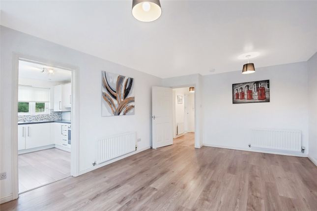 18, Bale Court, Glasgow photo 4