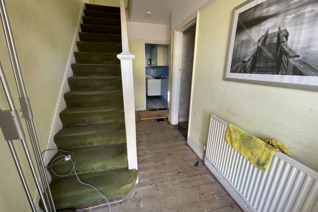 33, Ashdale Avenue, Bedford photo 4