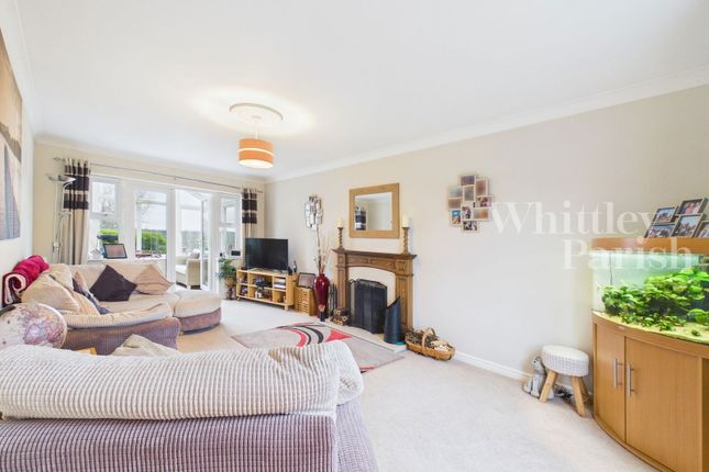 67, Field Acre Way, Norwich photo 2