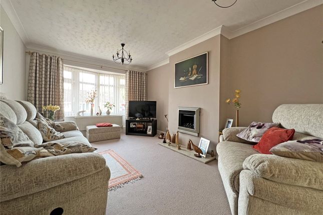 15, Stanall Drive, Telford photo 2