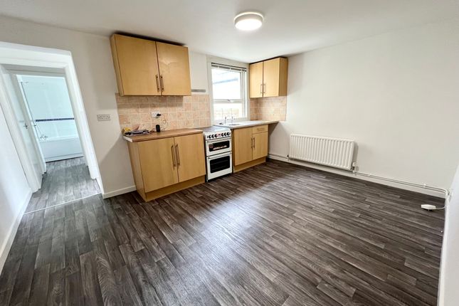 166B, Richmond Road, Gillingham photo 3