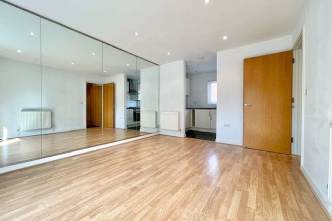 Flat for sale in Calypso Crescent, London