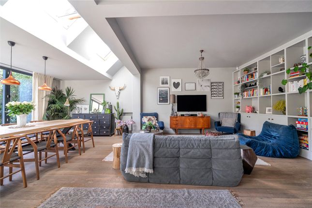 49, Grosvenor Road, London photo 4