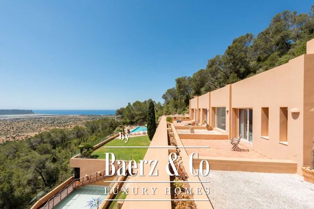 Villa for sale in Ibiza, Balearic Islands, Spain