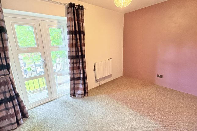 19, Griffin Court, Edgbaston photo 3