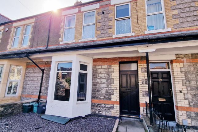 Thumbnail Flat to rent in Hickman Road, Penarth