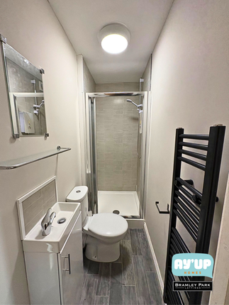 Room 1, 8 Elmwood Avenue, Doncaster photo 4