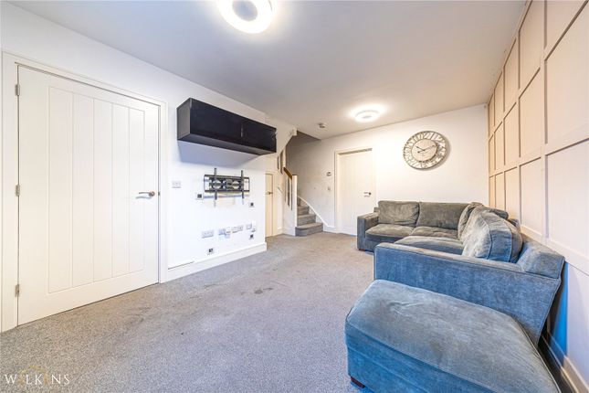36, Thorntree Lane, Burton-on-Trent photo 3