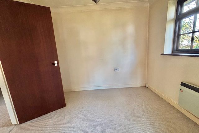 10 The Willows, Manor Farm Court, Selsey photo 4