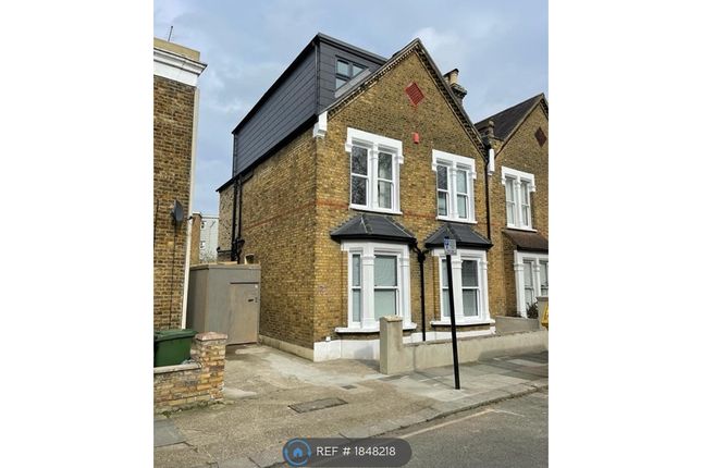 Thumbnail Room to rent in Gilmore Road, London