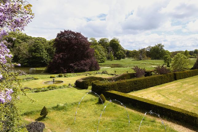 Narborough Hall II_04.Jpg