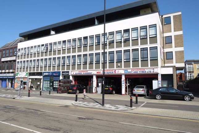 Thumbnail Flat to rent in Uxbridge Road, Hayes